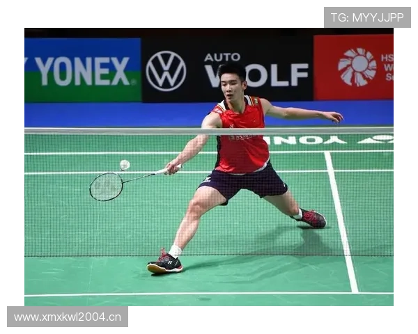 李诗沣比赛里神仙般冷静，赛场外喝奶茶的样子都让人想点个赞