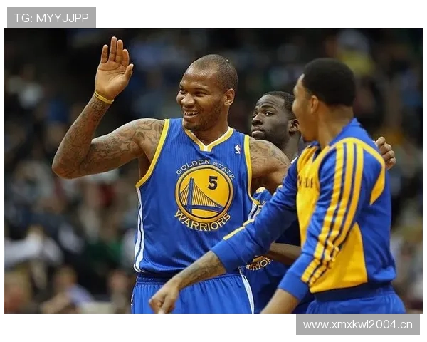 德隆·威廉姆斯无球跑动效率提升，改变挡拆发起方式影响进攻节奏