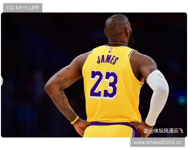 英格拉姆通过无球切入拉开空间，显著提升湖人进攻效率